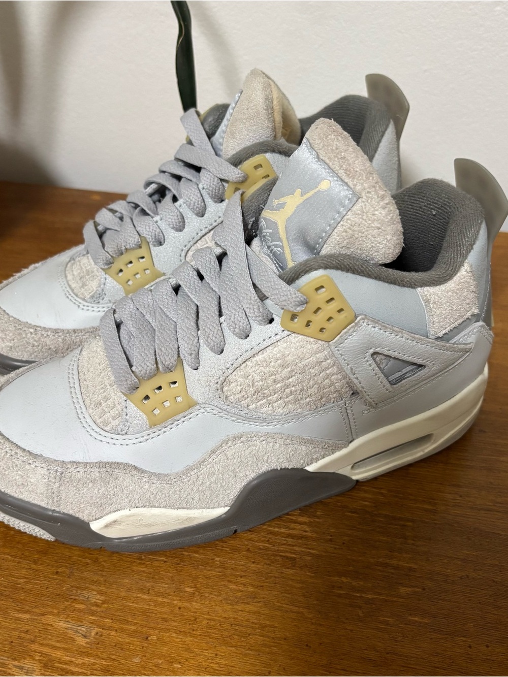 Jordan 4 Retro SE Craft Photon Dust Grey